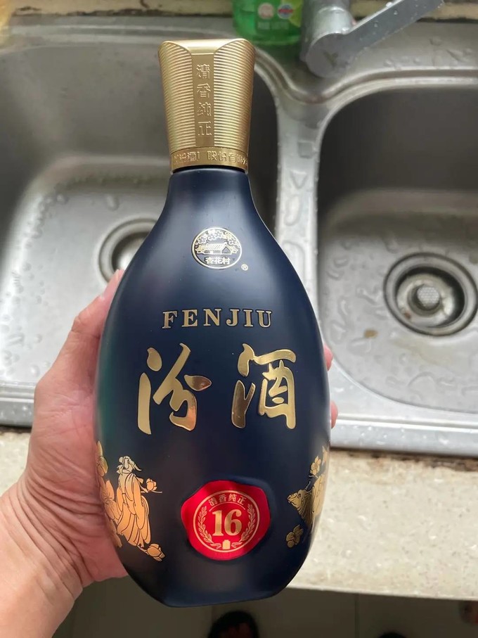 剑南春酒(剑南春为什么被广大酒友称为良心酒，茅台和五粮液为什么不...)